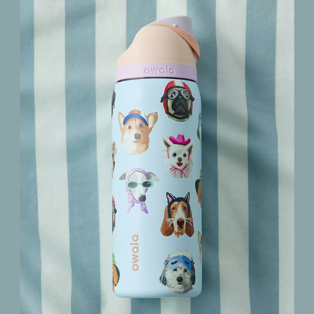 PREVENTA Owala FreeSip® - 32oz | 946 mL - Edición Dog Collage Exclusivo UO