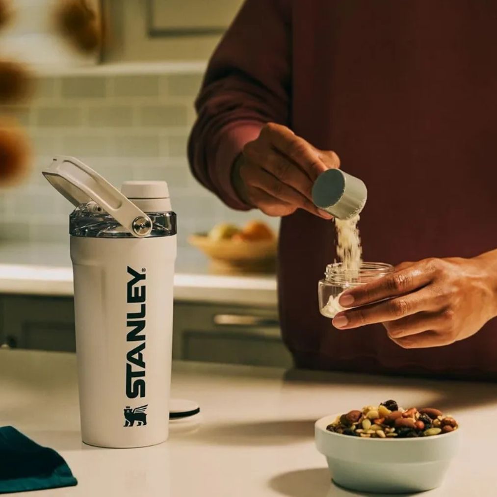 Stanley The Activate Shaker Bottle | 20 OZ
