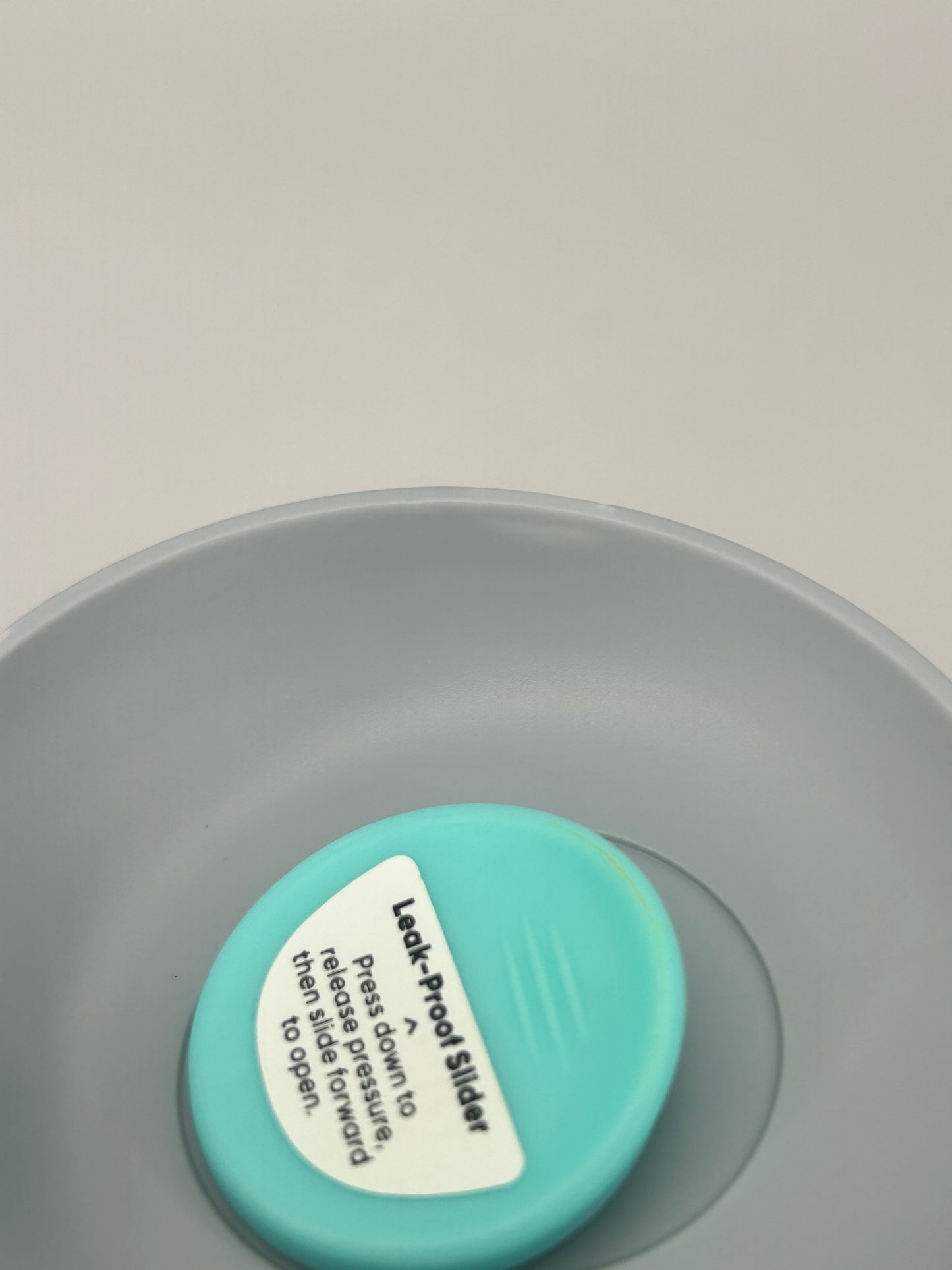 🟡 Nivel 2 Owala SmoothSip® Slider 20oz Color Plum Perfect- Envio Gratis